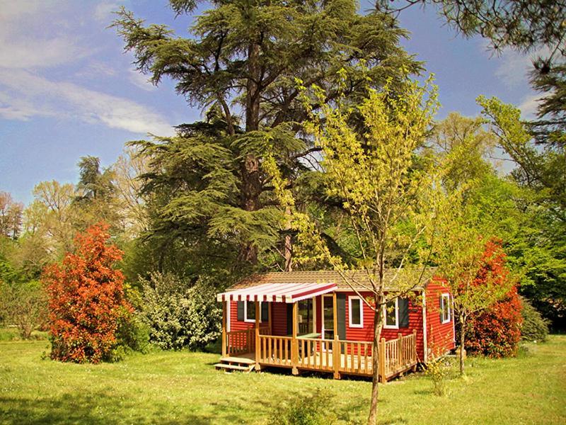 Camping Et Hotel Chateau Du Haget Montesquiou Exterior photo