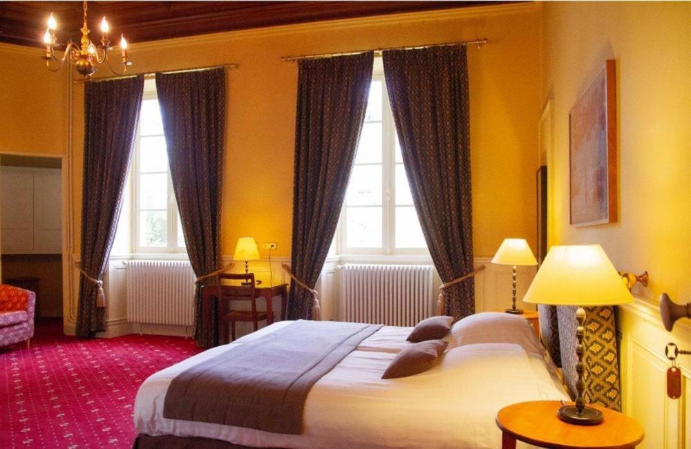 Camping Et Hotel Chateau Du Haget Montesquiou Exterior photo